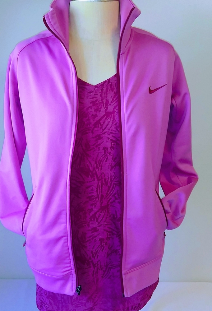 Nike Dri fit zip up w/collar size medium